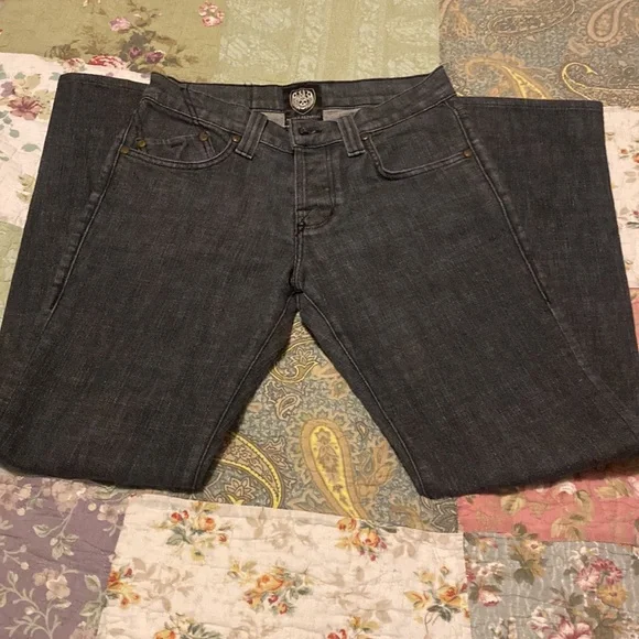 Rock & Republic Women’s Dark Wash High Rise Denim Jeans - Picture 6 of 15